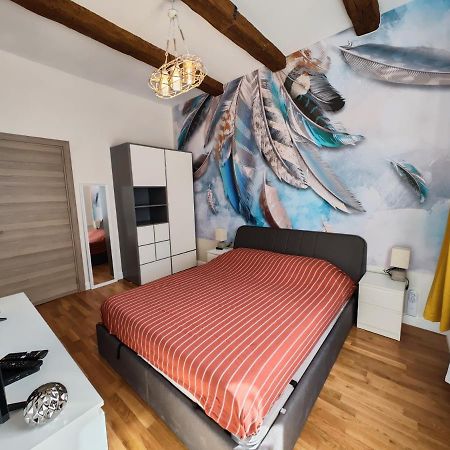 Apart Sofia Lion Bridge 2Bdr Self Check In Apartment ภายนอก รูปภาพ