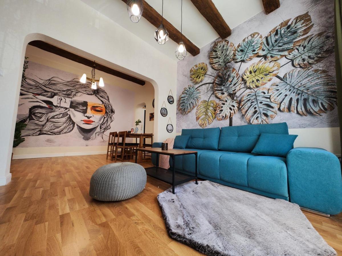 Apart Sofia Lion Bridge 2Bdr Self Check In Apartment ภายนอก รูปภาพ